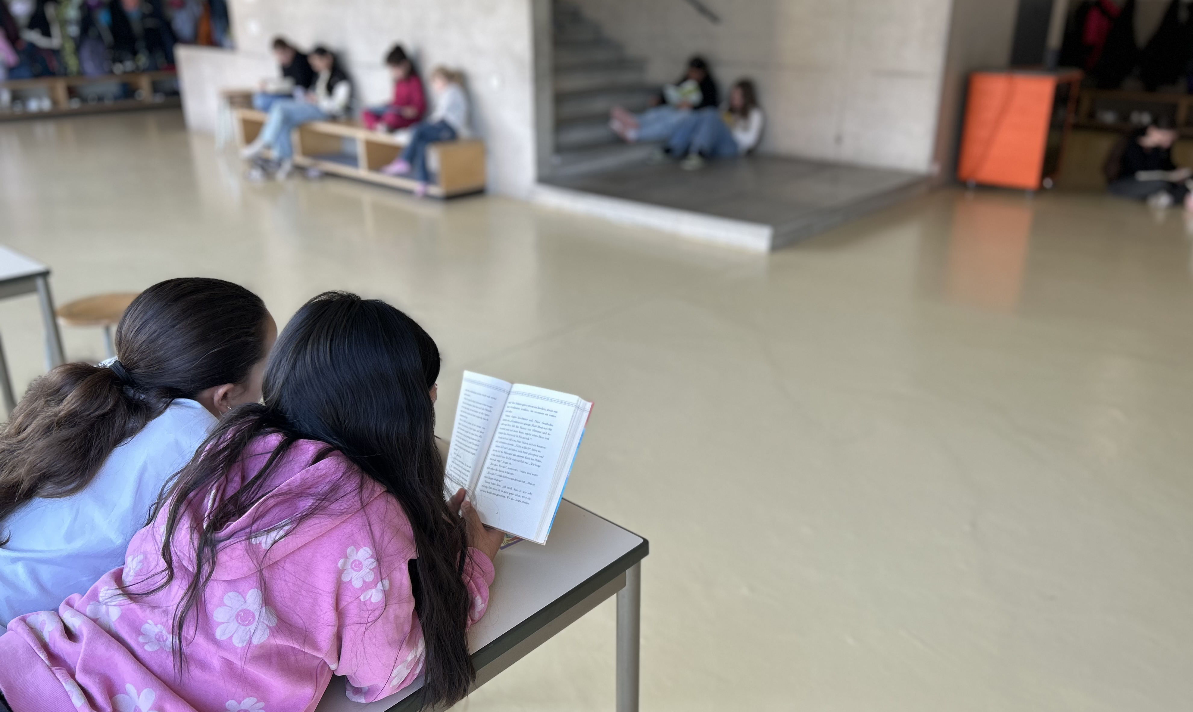 Tür auf - Buch auf Tür auf - Buch auf